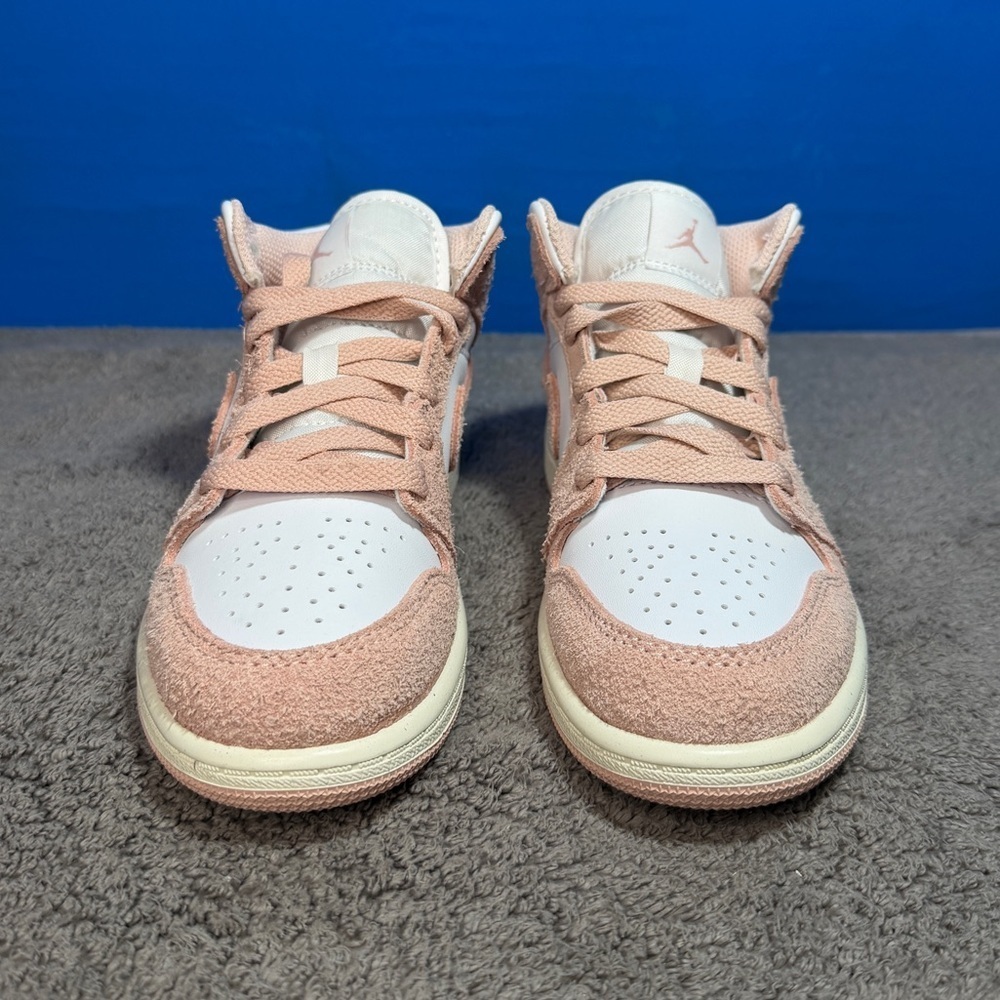 Jordan 1 mid
Legend pink ps
Brand new - Picture 2 of 8
